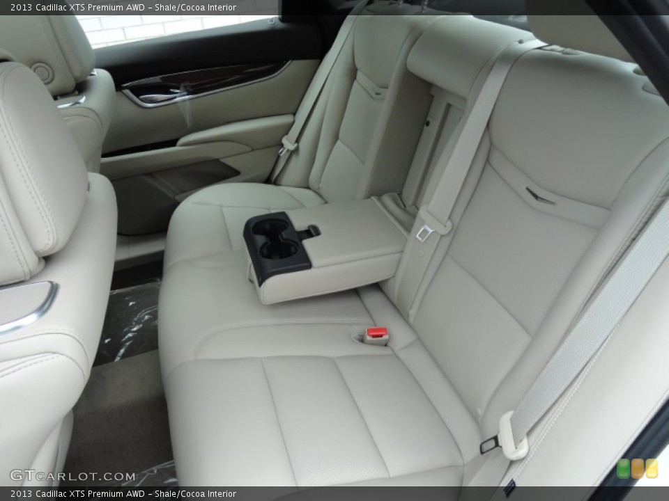 Shale/Cocoa Interior Photo for the 2013 Cadillac XTS Premium AWD #67862868