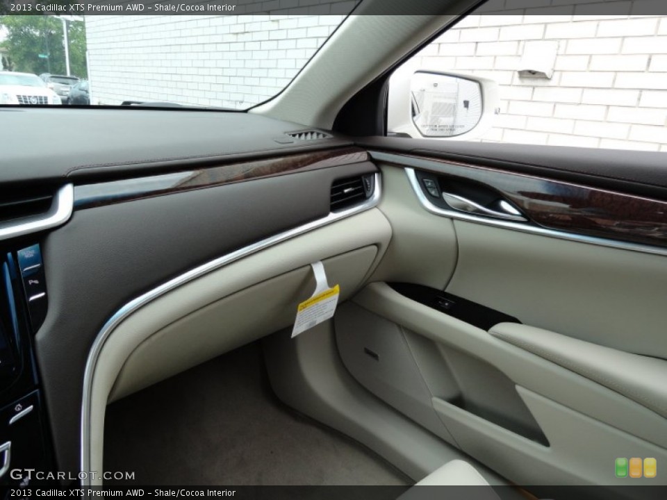Shale/Cocoa Interior Dashboard for the 2013 Cadillac XTS Premium AWD #67862962