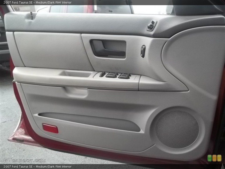 Medium/Dark Flint Interior Door Panel for the 2007 Ford Taurus SE #67865569