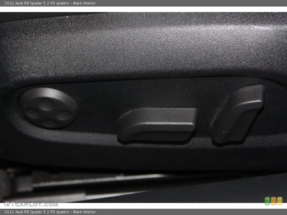 Black Interior Controls for the 2012 Audi R8 Spyder 5.2 FSI quattro #67871395