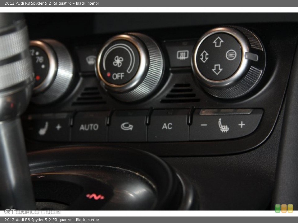 Black Interior Controls for the 2012 Audi R8 Spyder 5.2 FSI quattro #67871470