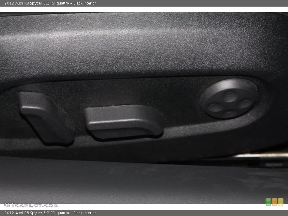 Black Interior Controls for the 2012 Audi R8 Spyder 5.2 FSI quattro #67871566