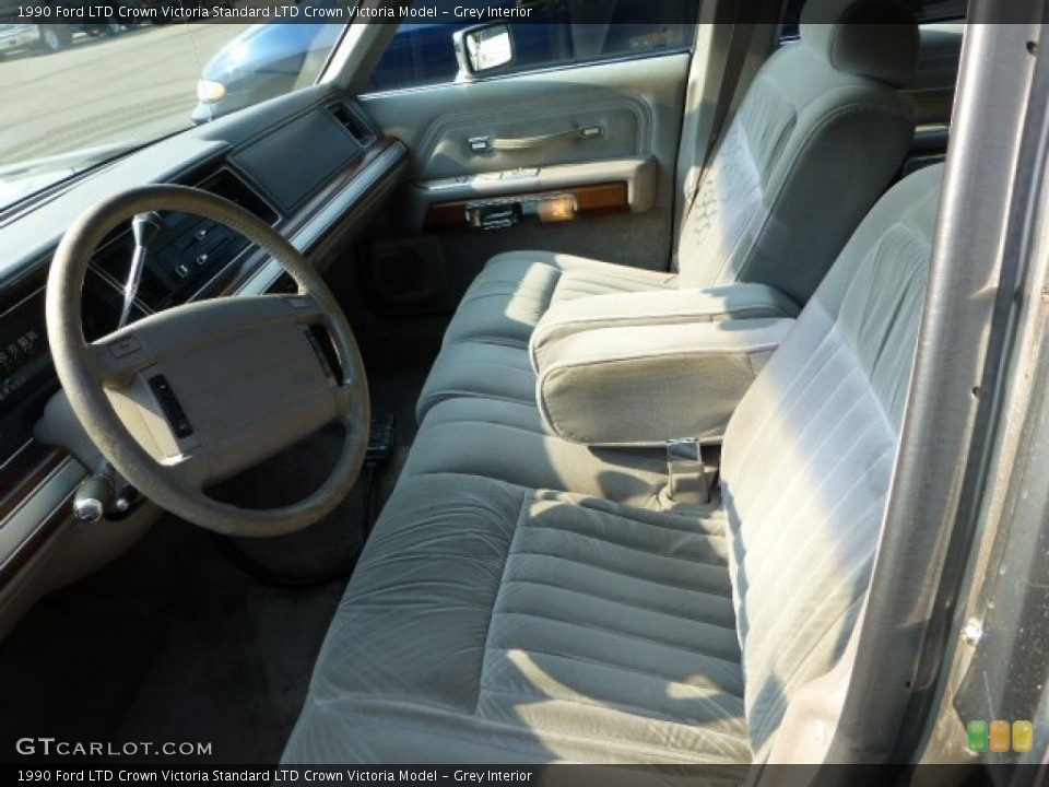 Grey Interior Photo for the 1990 Ford LTD Crown Victoria  #67902485