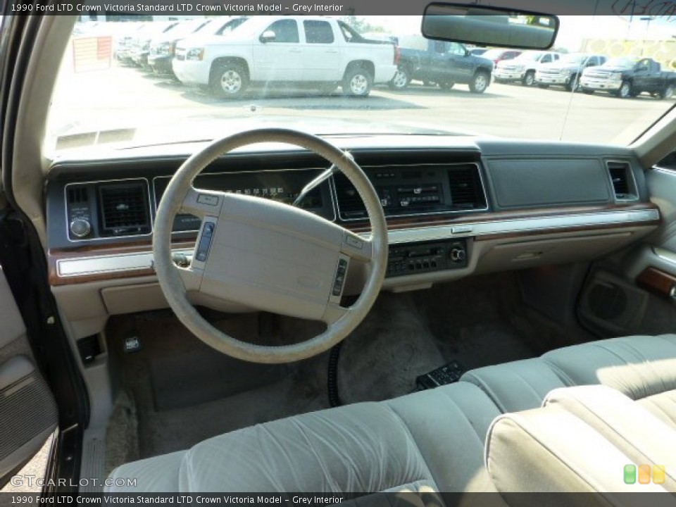 Grey 1990 Ford LTD Crown Victoria Interiors