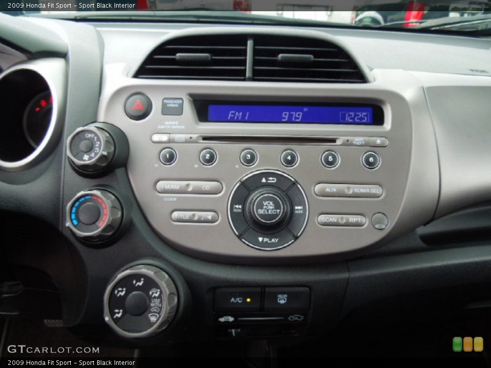 Sport Black Interior Controls for the 2009 Honda Fit Sport #67904165