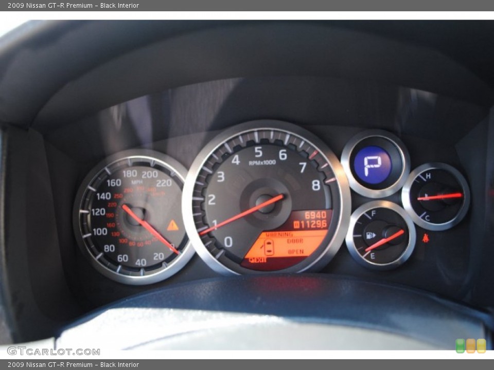 Black Interior Gauges for the 2009 Nissan GT-R Premium #67928885