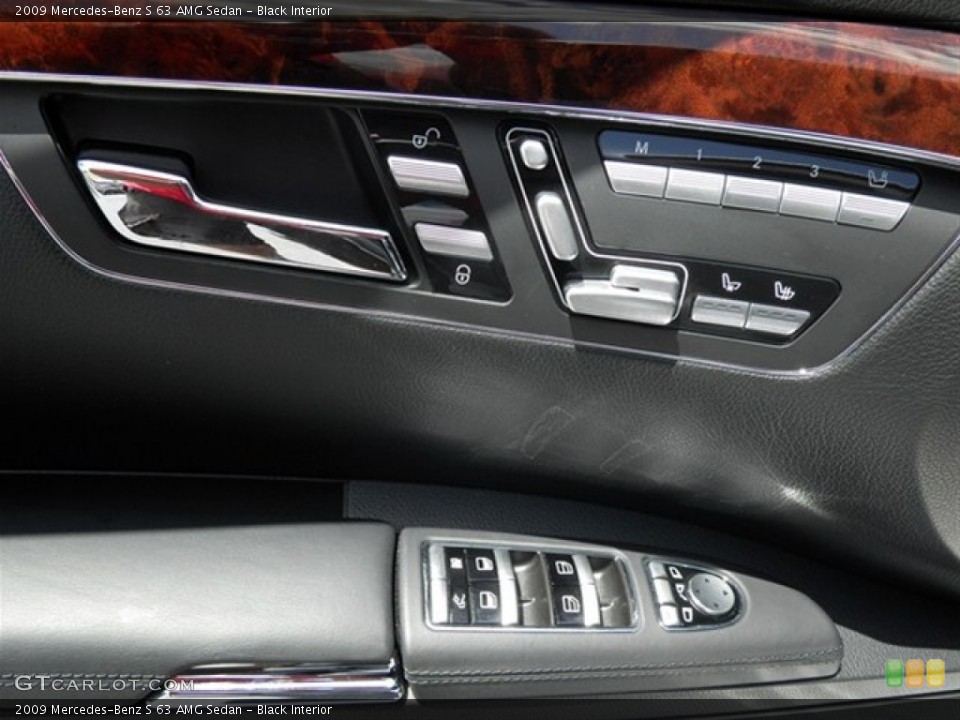 Black Interior Controls for the 2009 Mercedes-Benz S 63 AMG Sedan #67929671