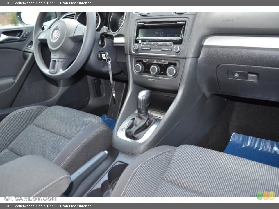 Titan Black Interior Photo for the 2013 Volkswagen Golf 4 Door #67930385