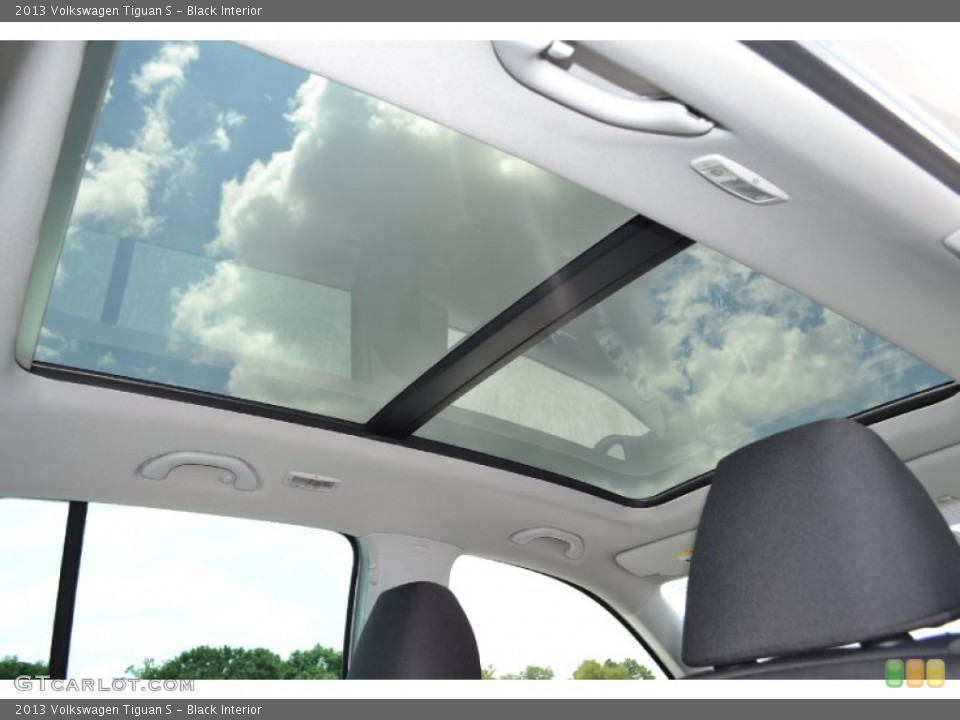 Black Interior Sunroof for the 2013 Volkswagen Tiguan S #67930715