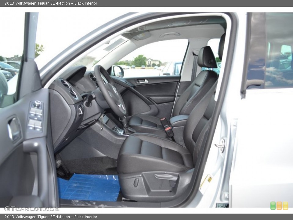 Black Interior Photo for the 2013 Volkswagen Tiguan SE 4Motion #67930967