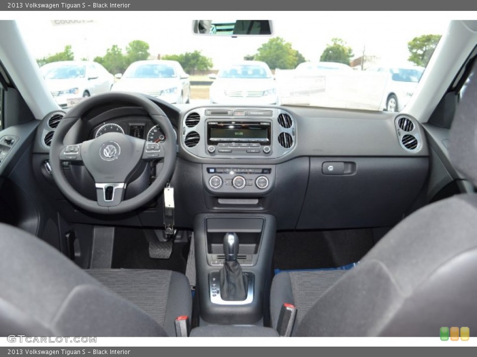 Black Interior Dashboard for the 2013 Volkswagen Tiguan S #67931036