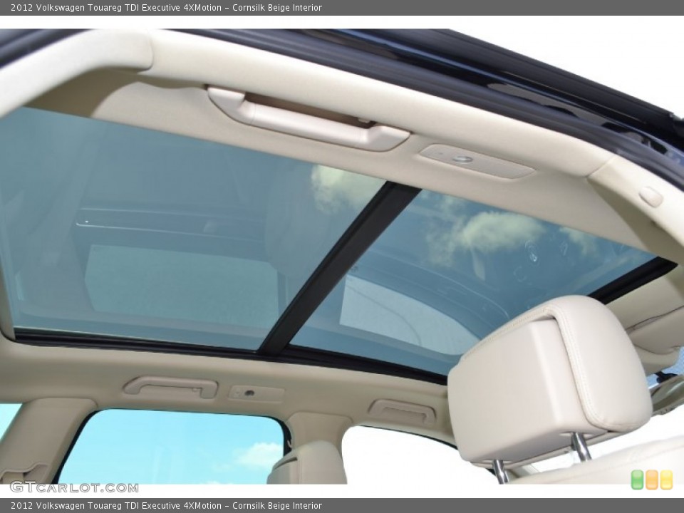Cornsilk Beige Interior Sunroof for the 2012 Volkswagen Touareg TDI Executive 4XMotion #67932143