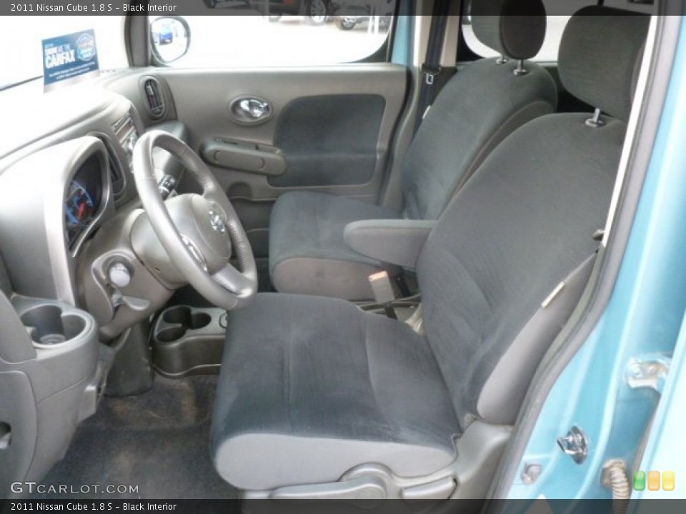 Black Interior Photo for the 2011 Nissan Cube 1.8 S #67938554