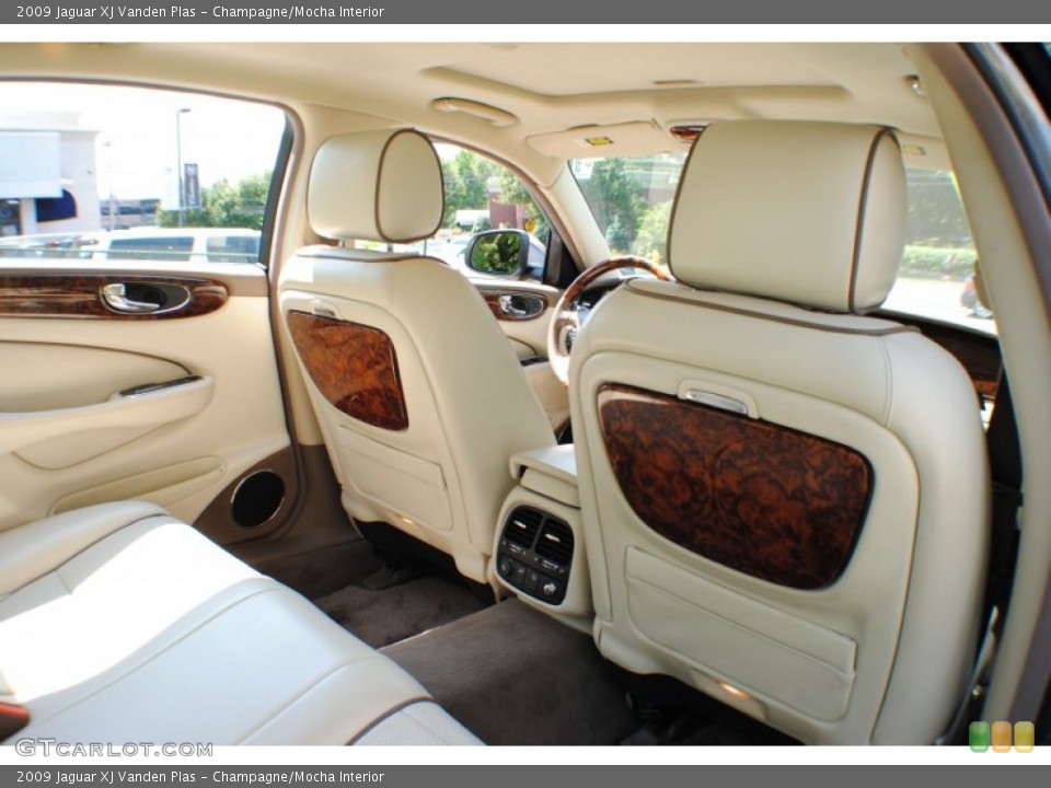 Champagne/Mocha Interior Photo for the 2009 Jaguar XJ Vanden Plas #67939082