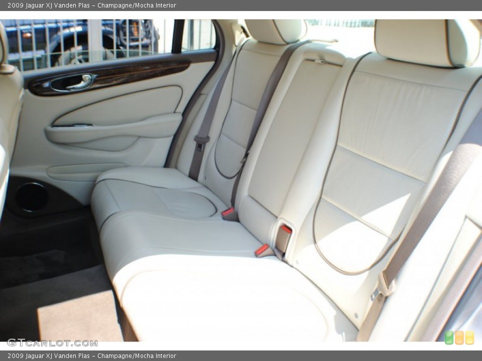 Champagne/Mocha Interior Rear Seat for the 2009 Jaguar XJ Vanden Plas #67939109