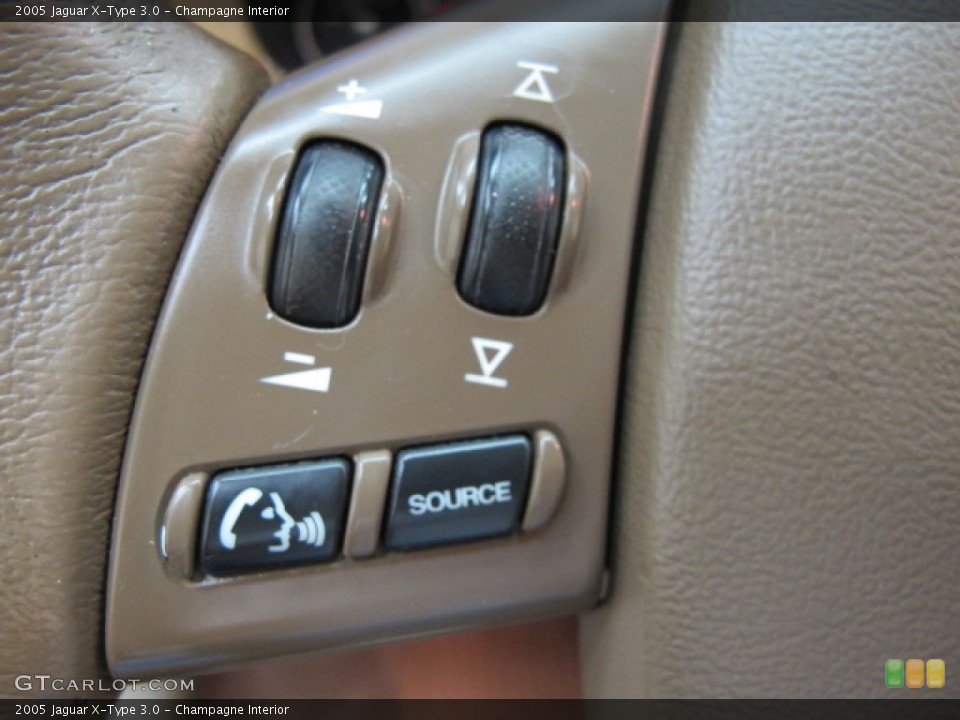 Champagne Interior Controls for the 2005 Jaguar X-Type 3.0 #67945613