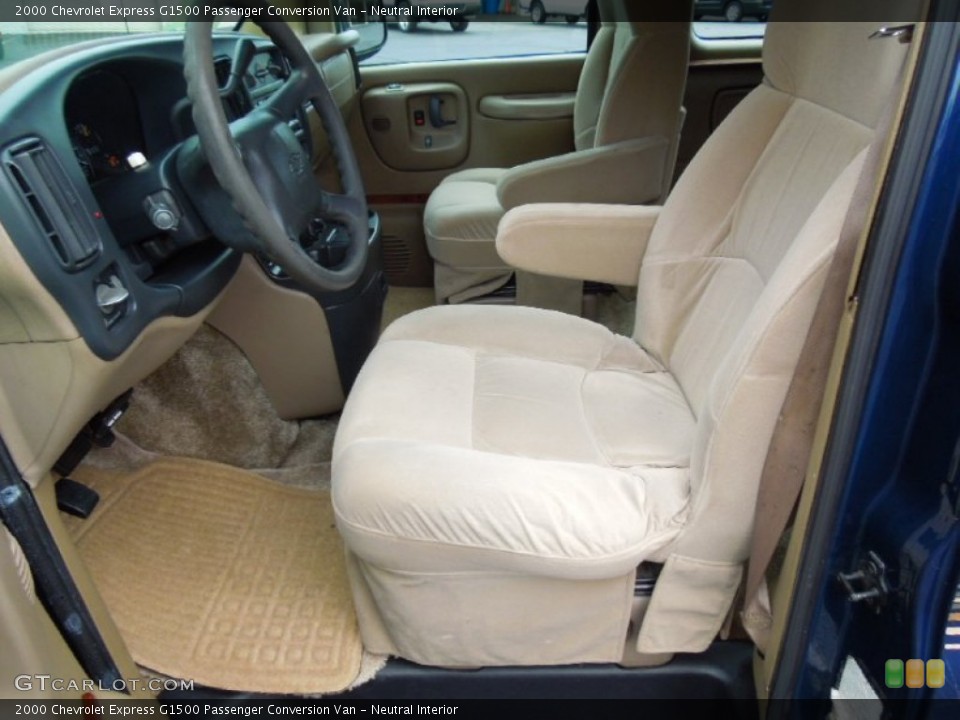 Neutral Interior Photo for the 2000 Chevrolet Express G1500 Passenger Conversion Van #67958726