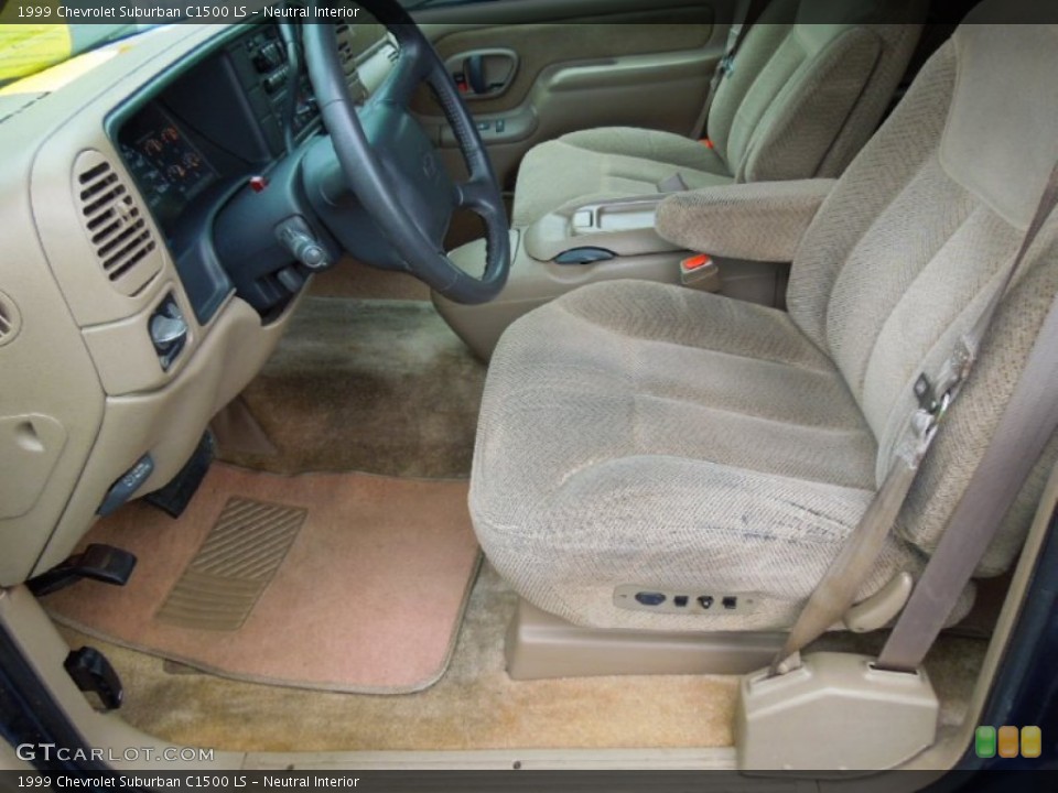 Neutral Interior Photo for the 1999 Chevrolet Suburban C1500 LS #67959122