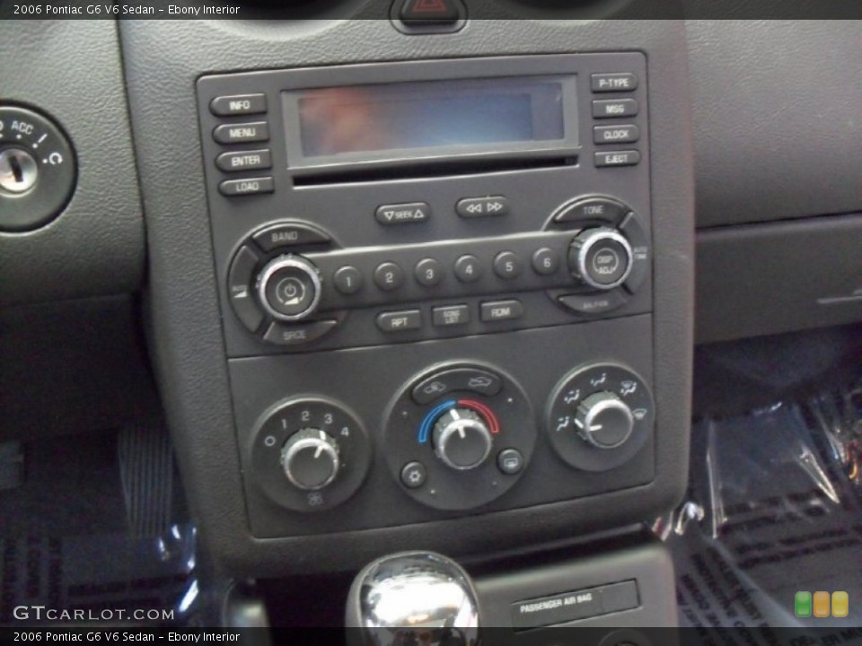Ebony Interior Controls for the 2006 Pontiac G6 V6 Sedan #67960196