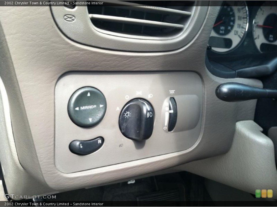 Sandstone Interior Controls for the 2002 Chrysler Town & Country Limited #67972246