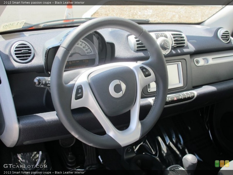 Black Leather Interior Dashboard for the 2013 Smart fortwo passion coupe #67974970