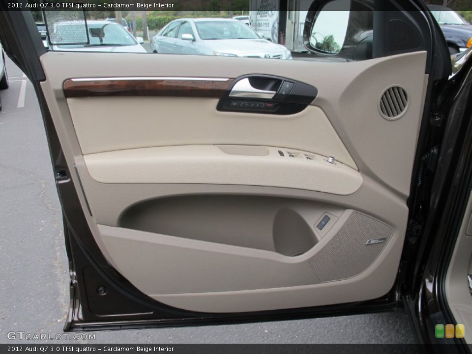 Cardamom Beige Interior Door Panel for the 2012 Audi Q7 3.0 TFSI quattro #67975318