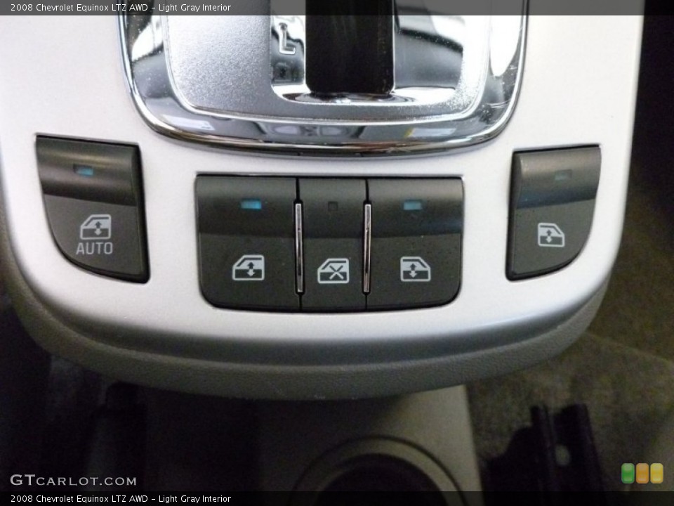 Light Gray Interior Controls for the 2008 Chevrolet Equinox LTZ AWD #68036567