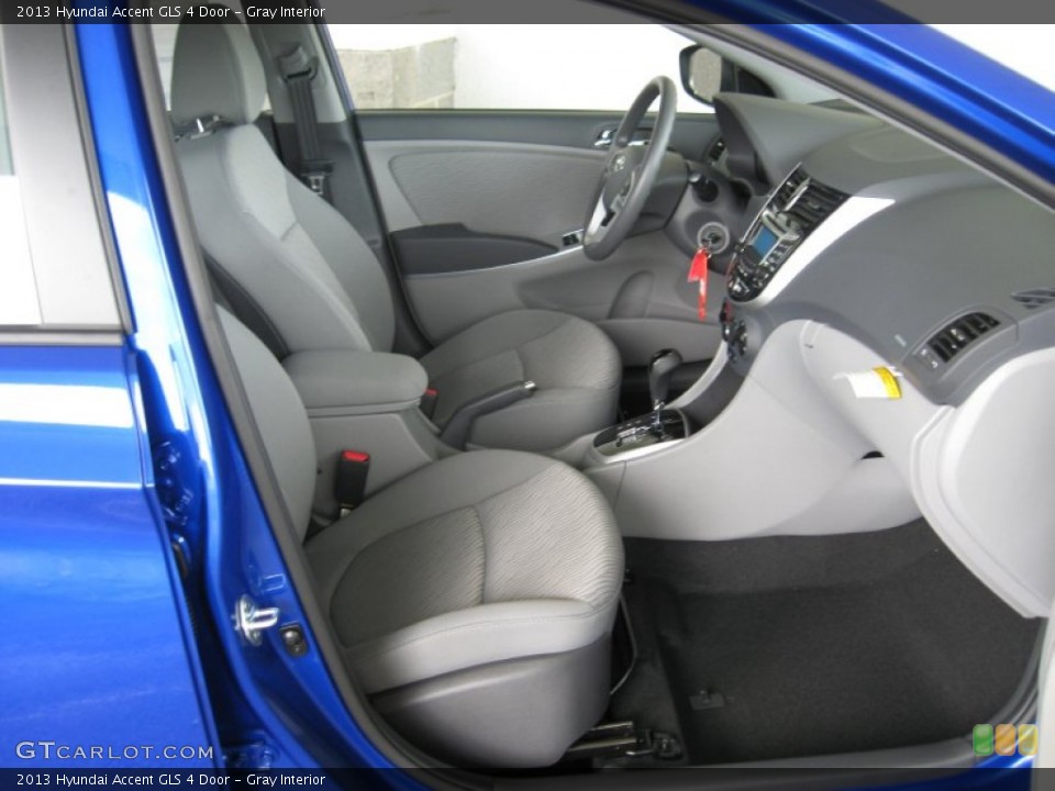 Gray Interior Photo for the 2013 Hyundai Accent GLS 4 Door #68038649