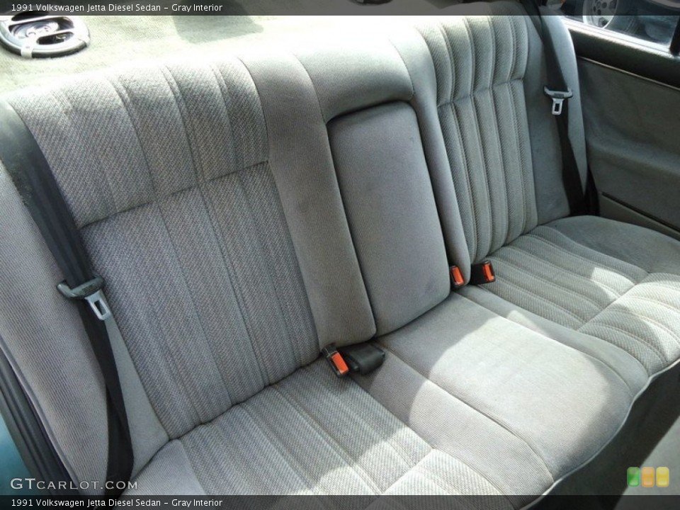 Gray Interior Rear Seat for the 1991 Volkswagen Jetta Diesel Sedan #68050723