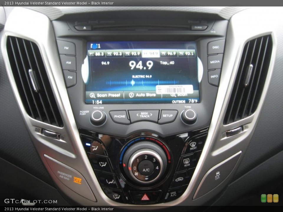 Black Interior Controls for the 2013 Hyundai Veloster  #68070701