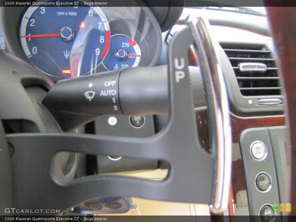 Beige Interior Controls for the 2006 Maserati Quattroporte Executive GT #68085842