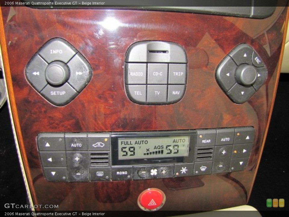 Beige Interior Controls for the 2006 Maserati Quattroporte Executive GT #68085884