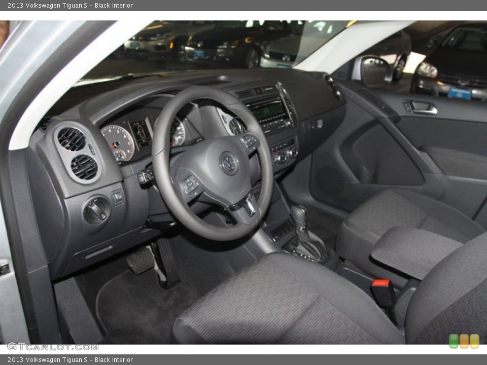 Black Interior Prime Interior for the 2013 Volkswagen Tiguan S #68101838