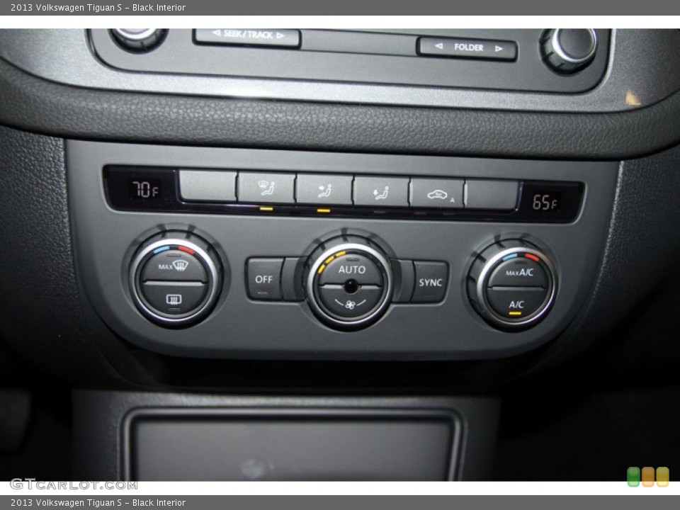 Black Interior Controls for the 2013 Volkswagen Tiguan S #68101898