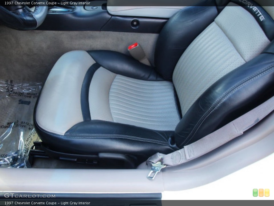 Light Gray Interior Front Seat for the 1997 Chevrolet Corvette Coupe #68111885