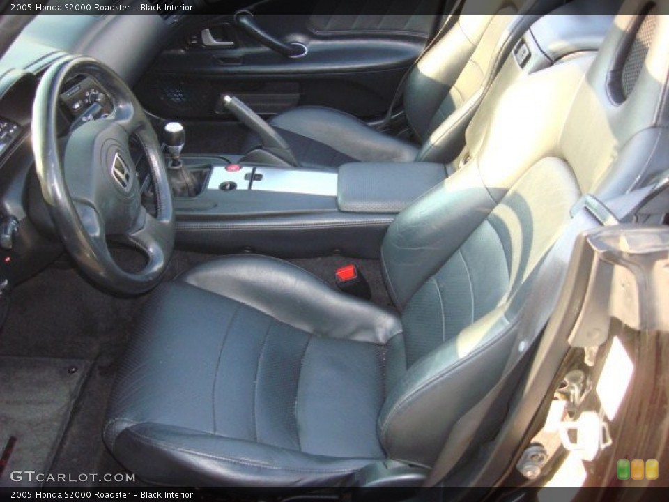 Black Interior Photo for the 2005 Honda S2000 Roadster #68147798