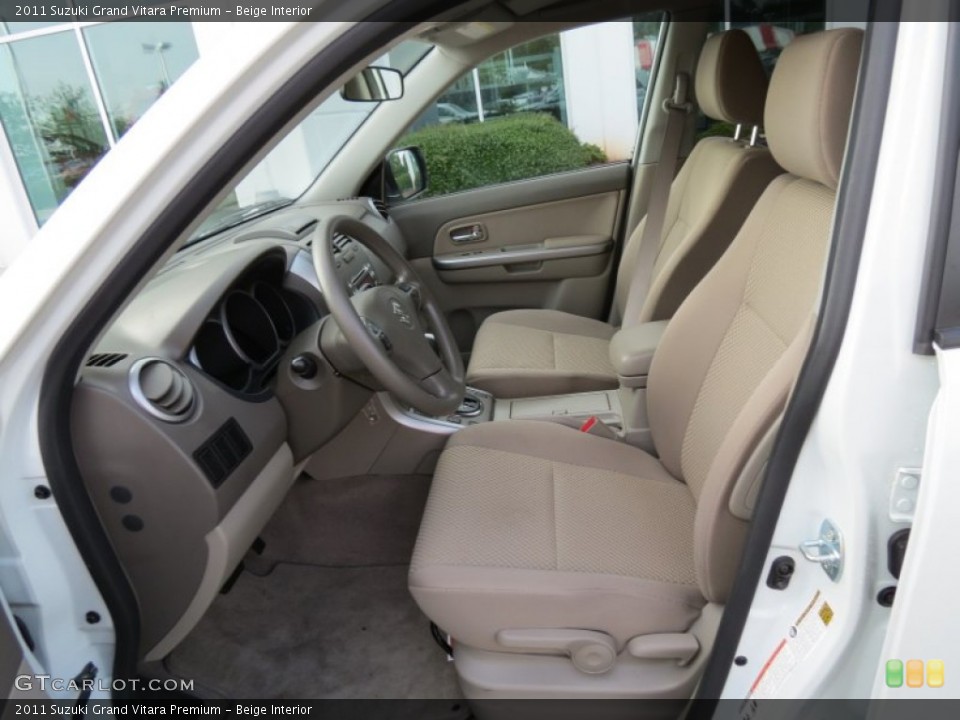 Beige Interior Photo for the 2011 Suzuki Grand Vitara Premium #68156751