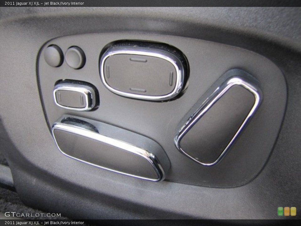 Jet Black/Ivory Interior Controls for the 2011 Jaguar XJ XJL #68163889