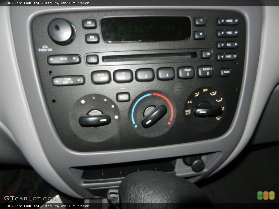 Medium/Dark Flint Interior Controls for the 2007 Ford Taurus SE #68171082