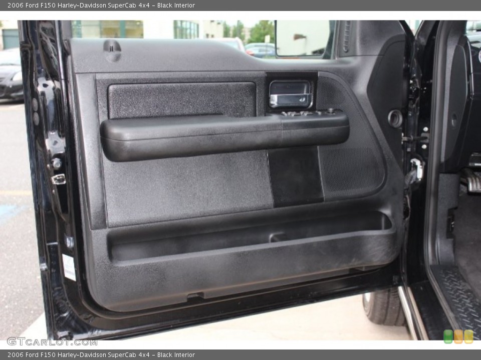 Black Interior Door Panel for the 2006 Ford F150 Harley-Davidson SuperCab 4x4 #68176071