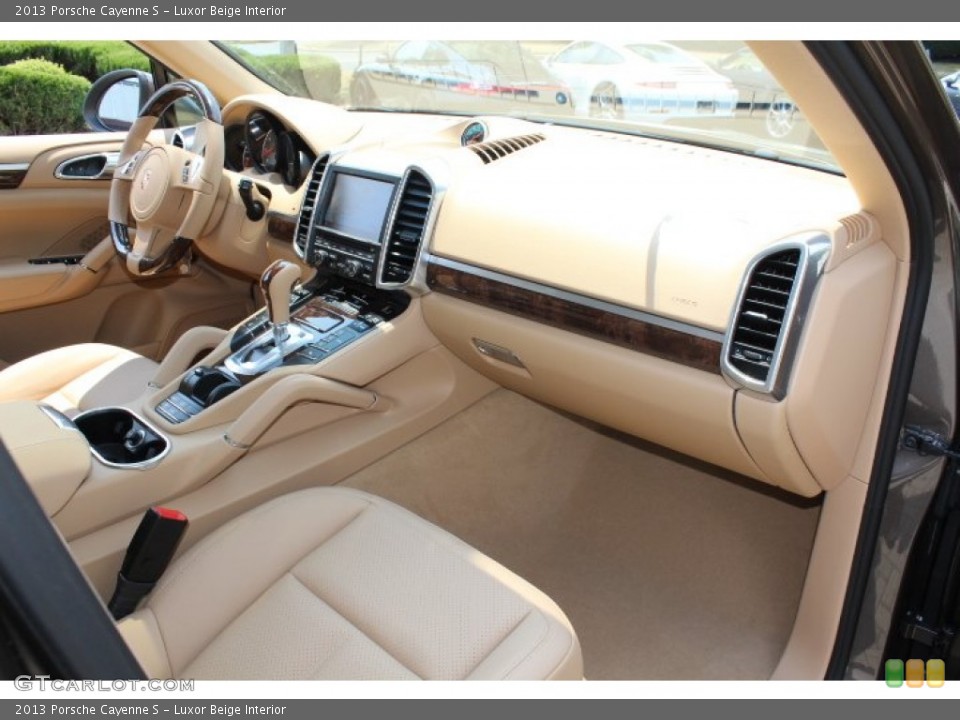 Luxor Beige Interior Dashboard for the 2013 Porsche Cayenne S #68176908