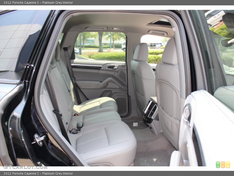 Platinum Grey Interior Photo for the 2012 Porsche Cayenne S #68178159