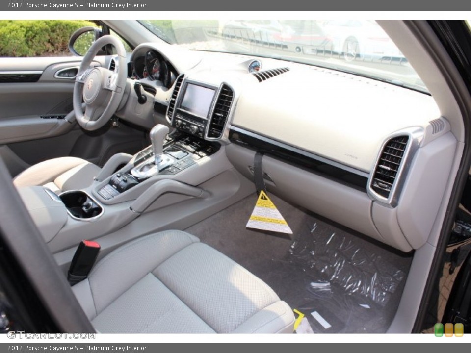 Platinum Grey Interior Dashboard for the 2012 Porsche Cayenne S #68178177