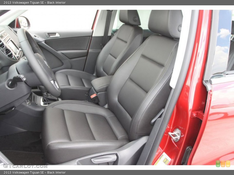 Black Interior Photo for the 2013 Volkswagen Tiguan SE #68183669