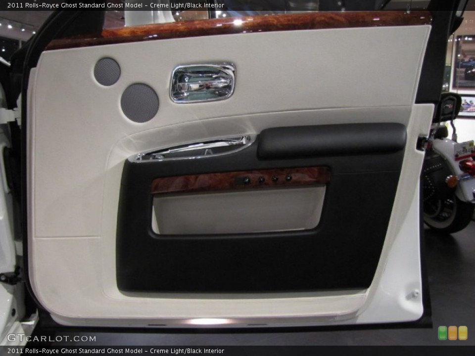 Creme Light/Black Interior Door Panel for the 2011 Rolls-Royce Ghost  #68184216