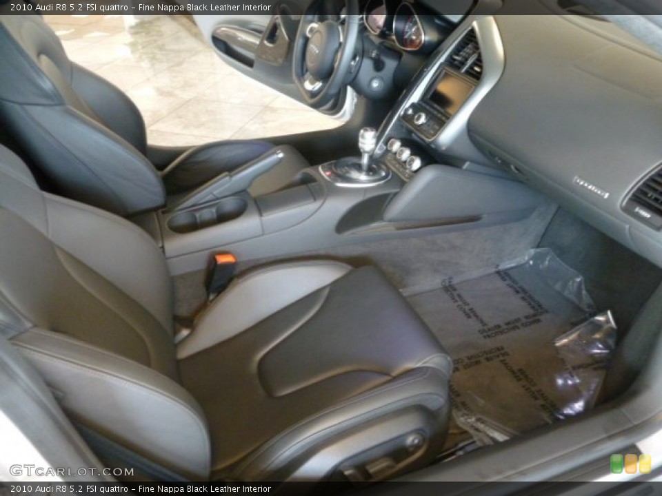 Fine Nappa Black Leather Interior Photo for the 2010 Audi R8 5.2 FSI quattro #68184903