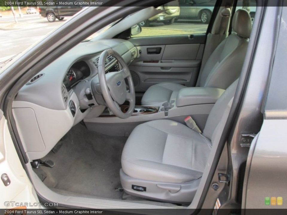 Medium Graphite Interior Photo for the 2004 Ford Taurus SEL Sedan #68204538