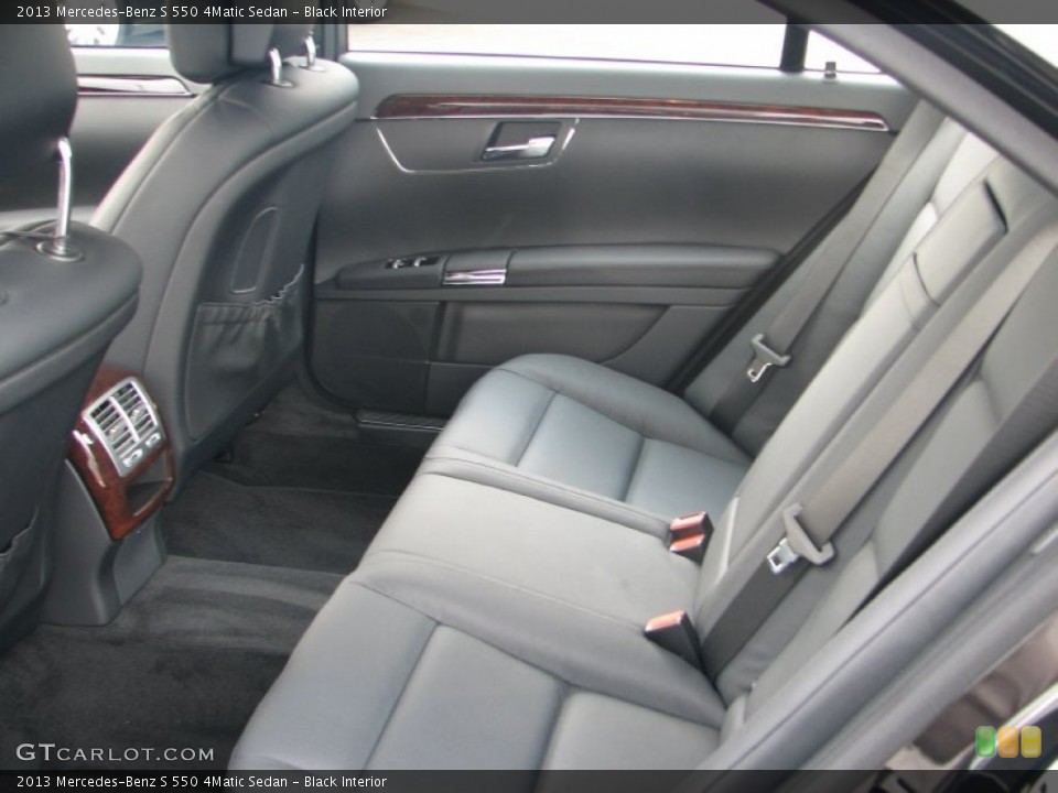 Black Interior Photo for the 2013 Mercedes-Benz S 550 4Matic Sedan #68215293