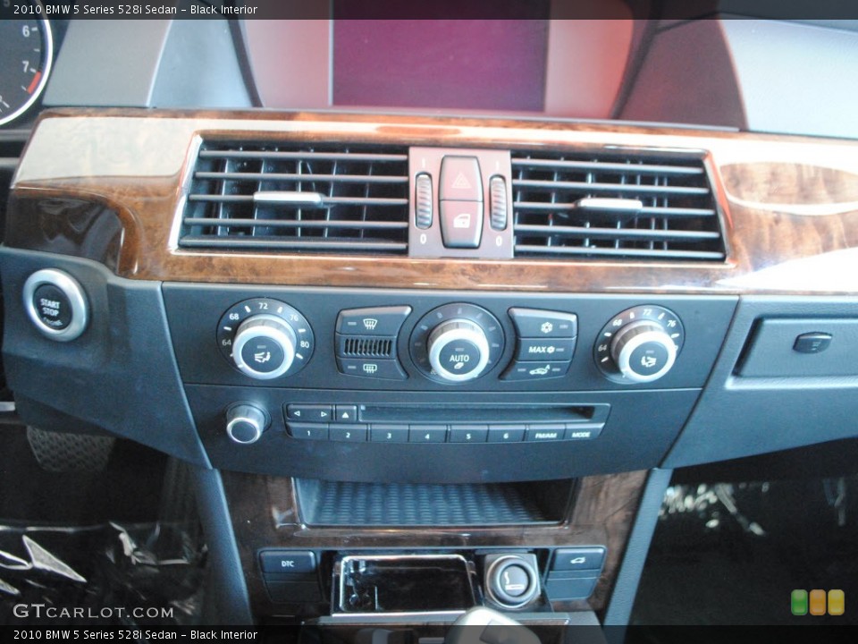 Black Interior Controls for the 2010 BMW 5 Series 528i Sedan #68219229