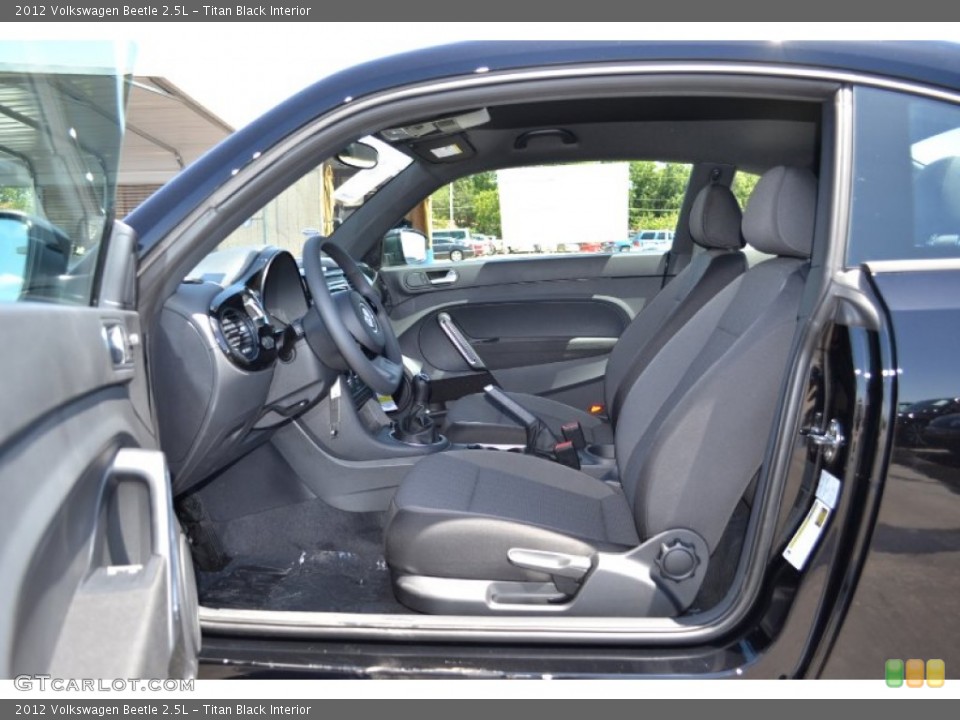 Titan Black Interior Photo for the 2012 Volkswagen Beetle 2.5L #68236369